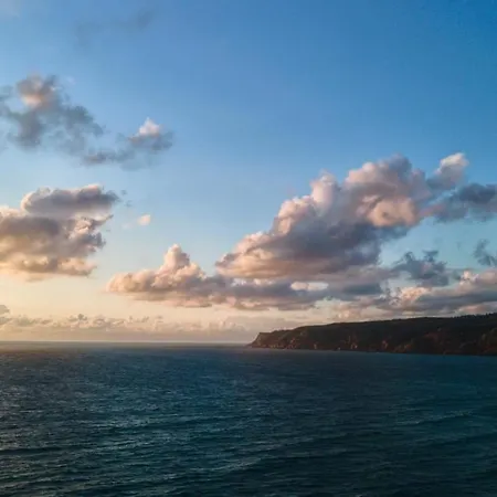 Apartment With Sea View - Ricky'S House *