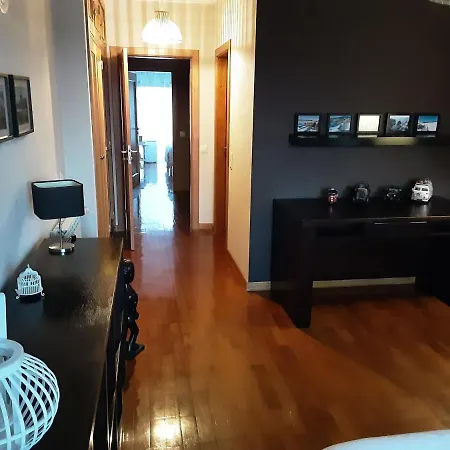 아파트 Apartment With Sea View - Ricky'S House