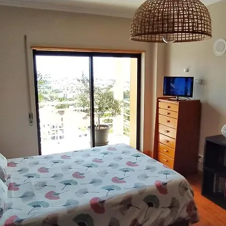 Apartment With Sea View - Ricky'S House 아파트 *